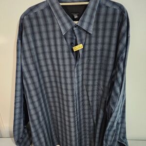 Mens Van Heusen casual shirt, size 4xl